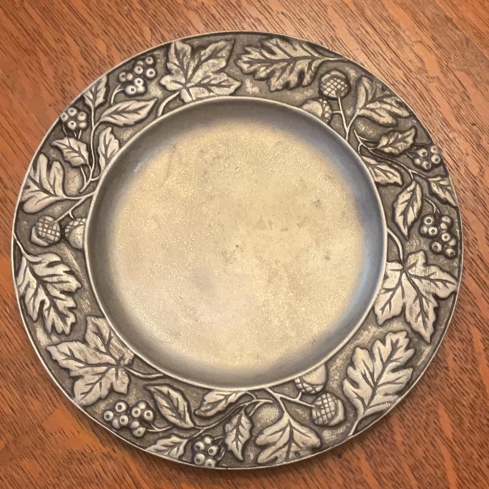 Longaberger 8” Pewter “Falling Leave” Plate